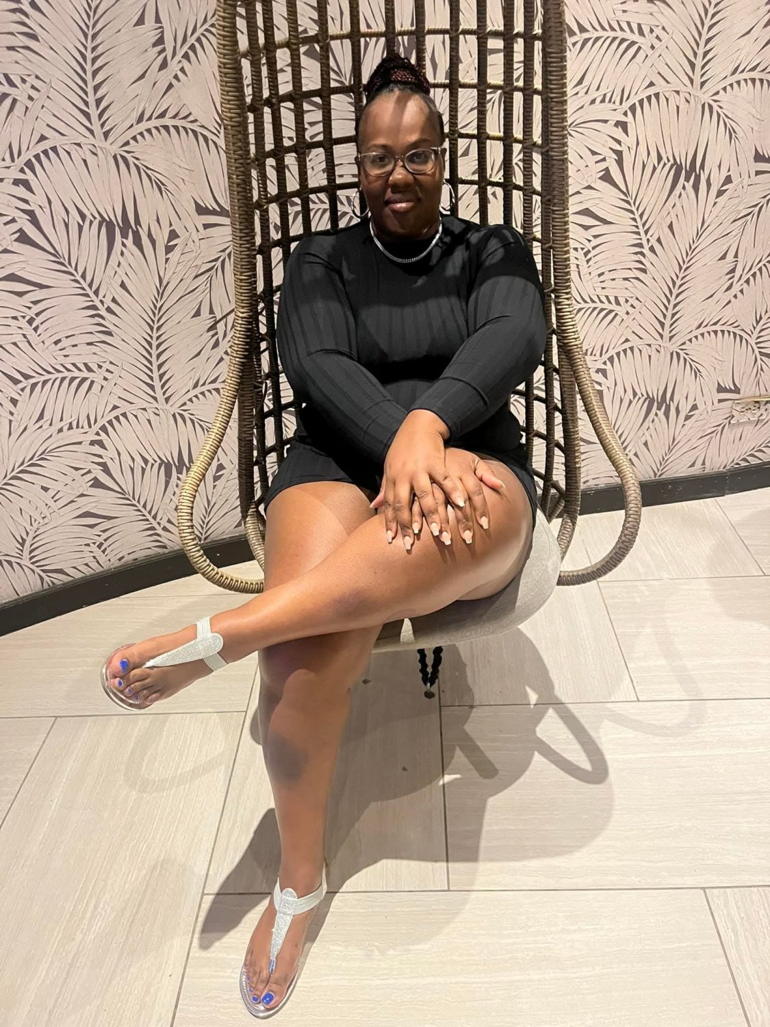 Thick Round Booty Ebony Milf. Her Shit Look So Good, I Would Not Pull Out 126 #46OtbCbv