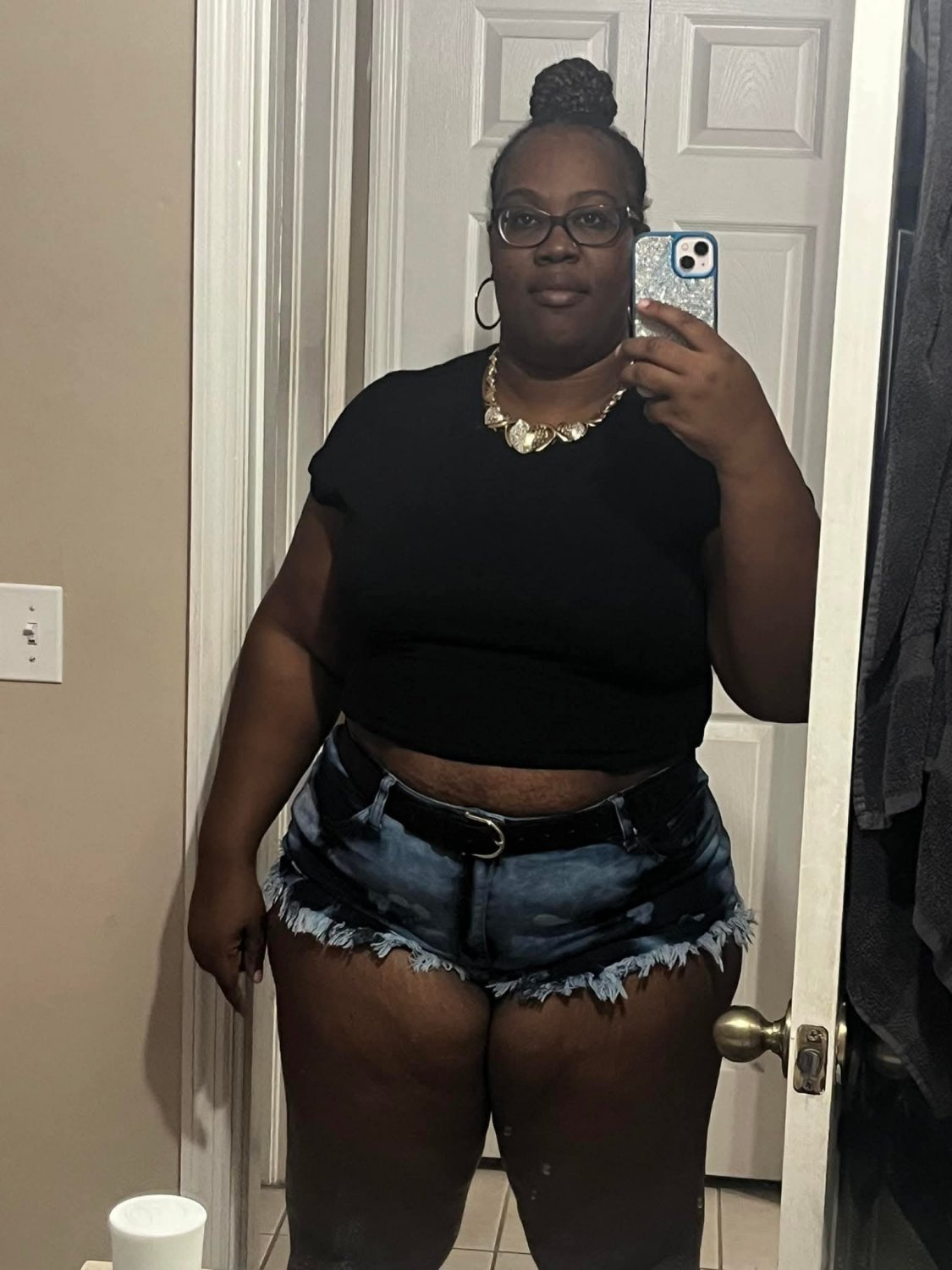 Thick Round Booty Ebony Milf. Her Shit Look So Good, I Would Not Pull Out 126 #FaEe3Sak