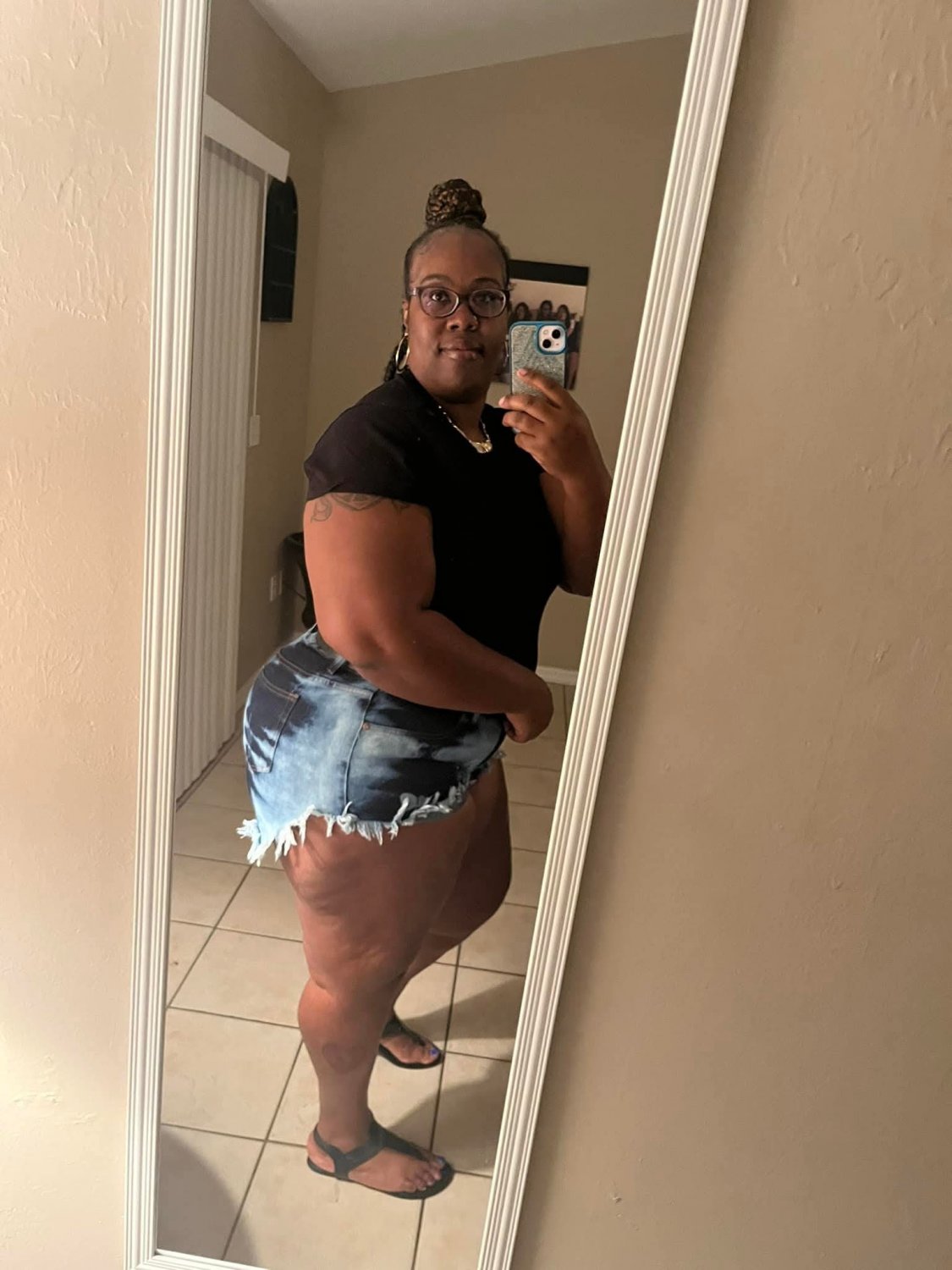 Thick Round Booty Ebony Milf. Her Shit Look So Good, I Would Not Pull Out 126 #K9lrfBqV