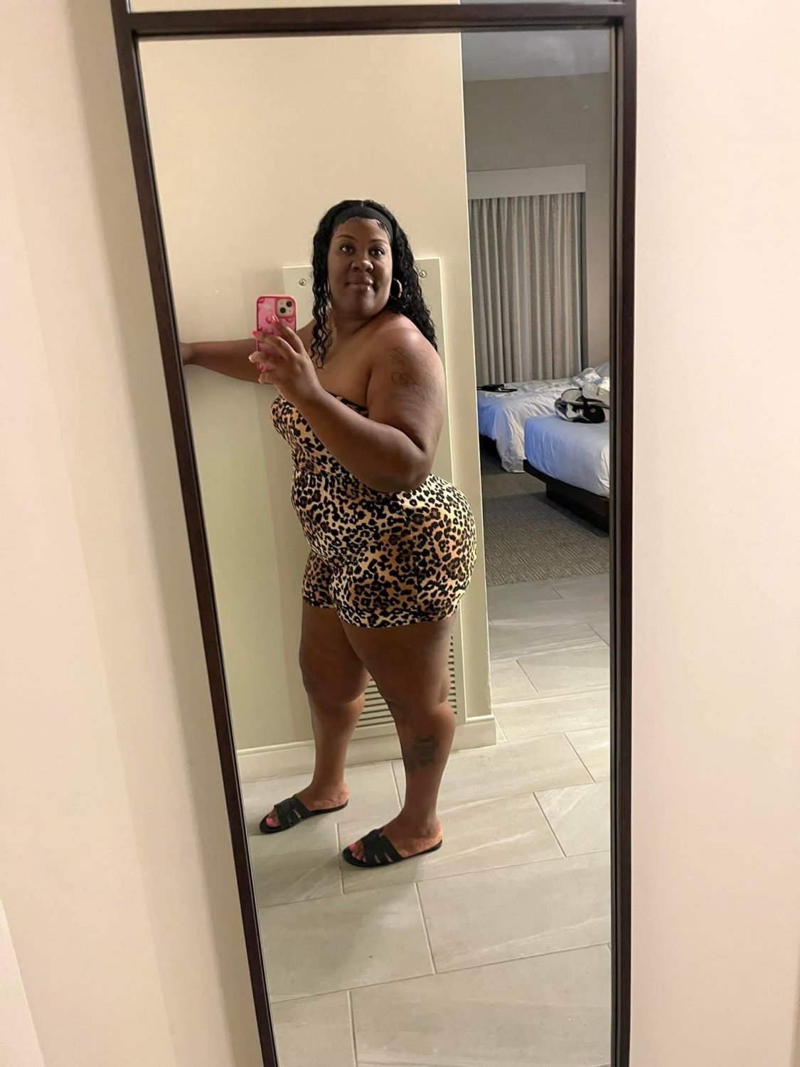 Thick Round Booty Ebony Milf. Her Shit Look So Good, I Would Not Pull Out 126 #aKwLnOPw