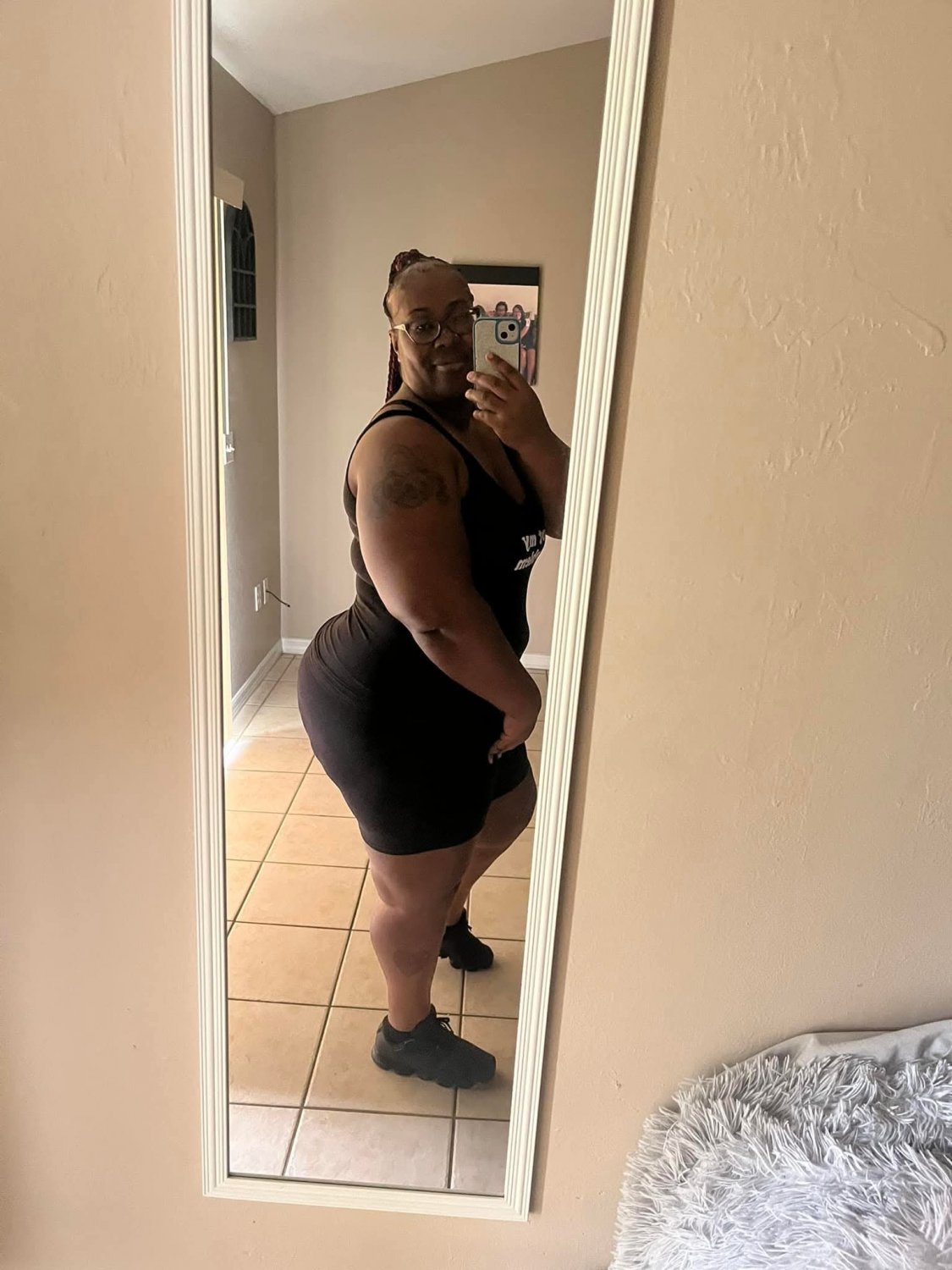 Thick Round Booty Ebony Milf. Her Shit Look So Good, I Would Not Pull Out 126 #t0nnFm7u