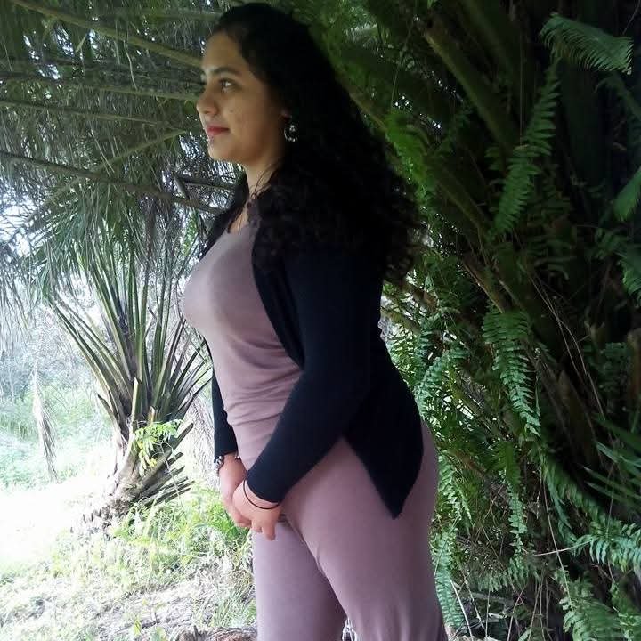 Putona tetona morena mexicana #1Ls4gMip