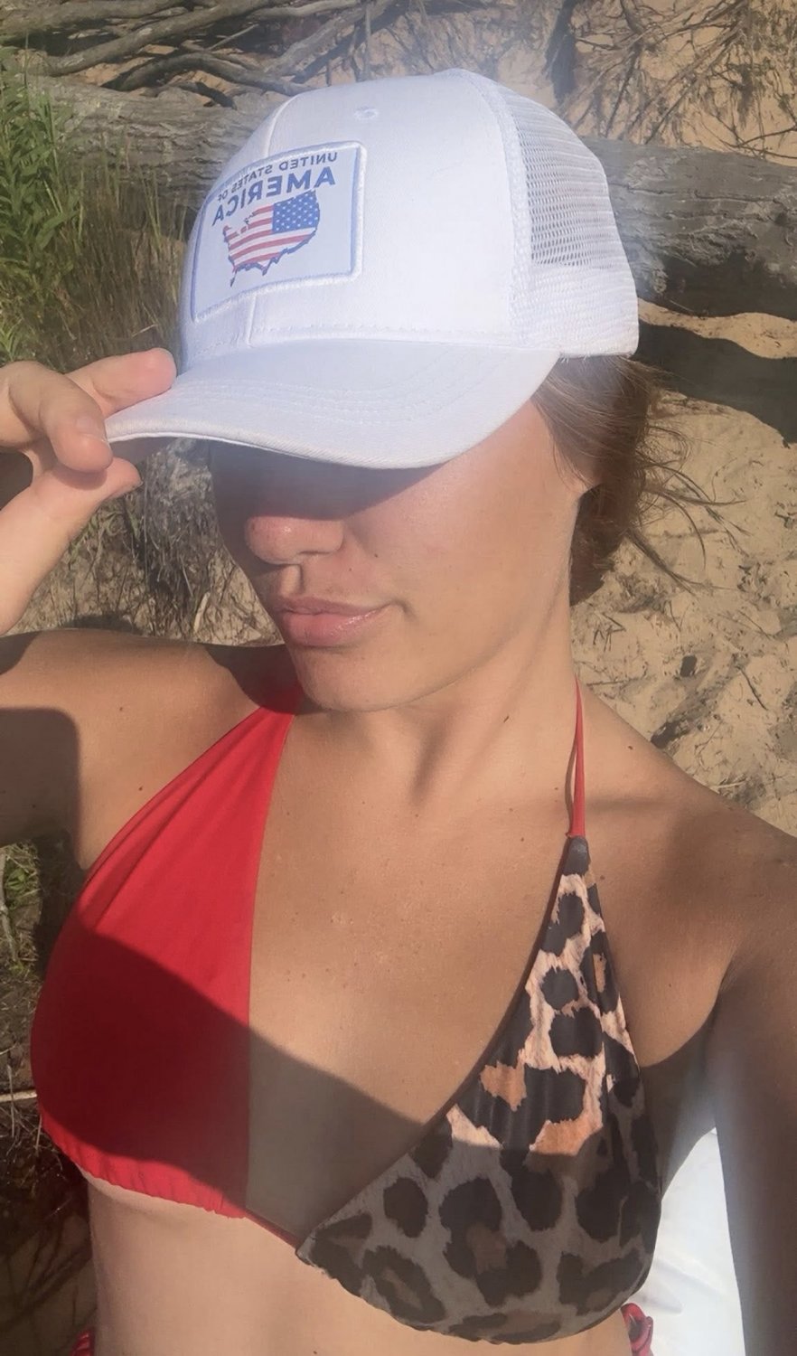 More of hot coworker #01zAnATr