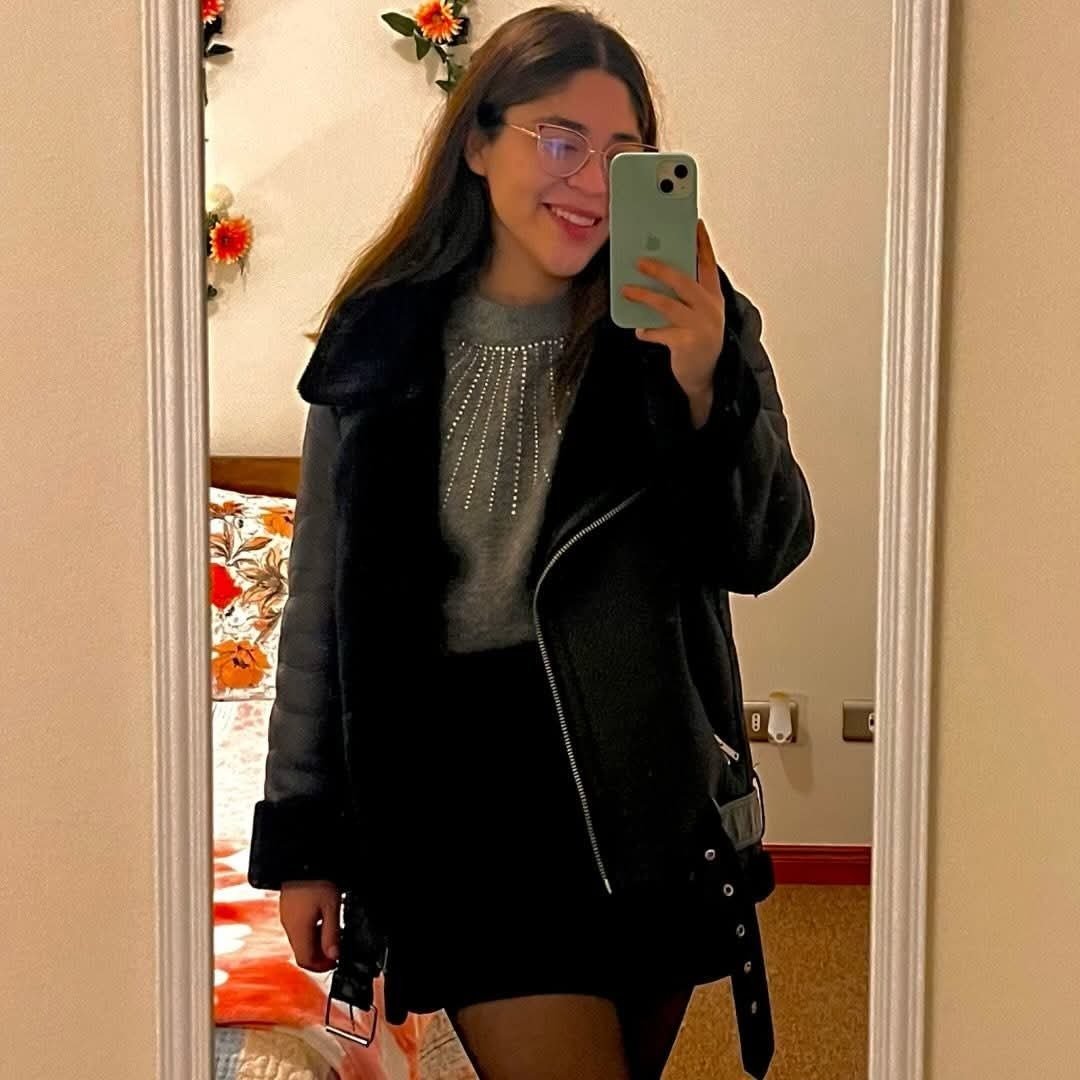 Beautiful latina #qH78XWPP