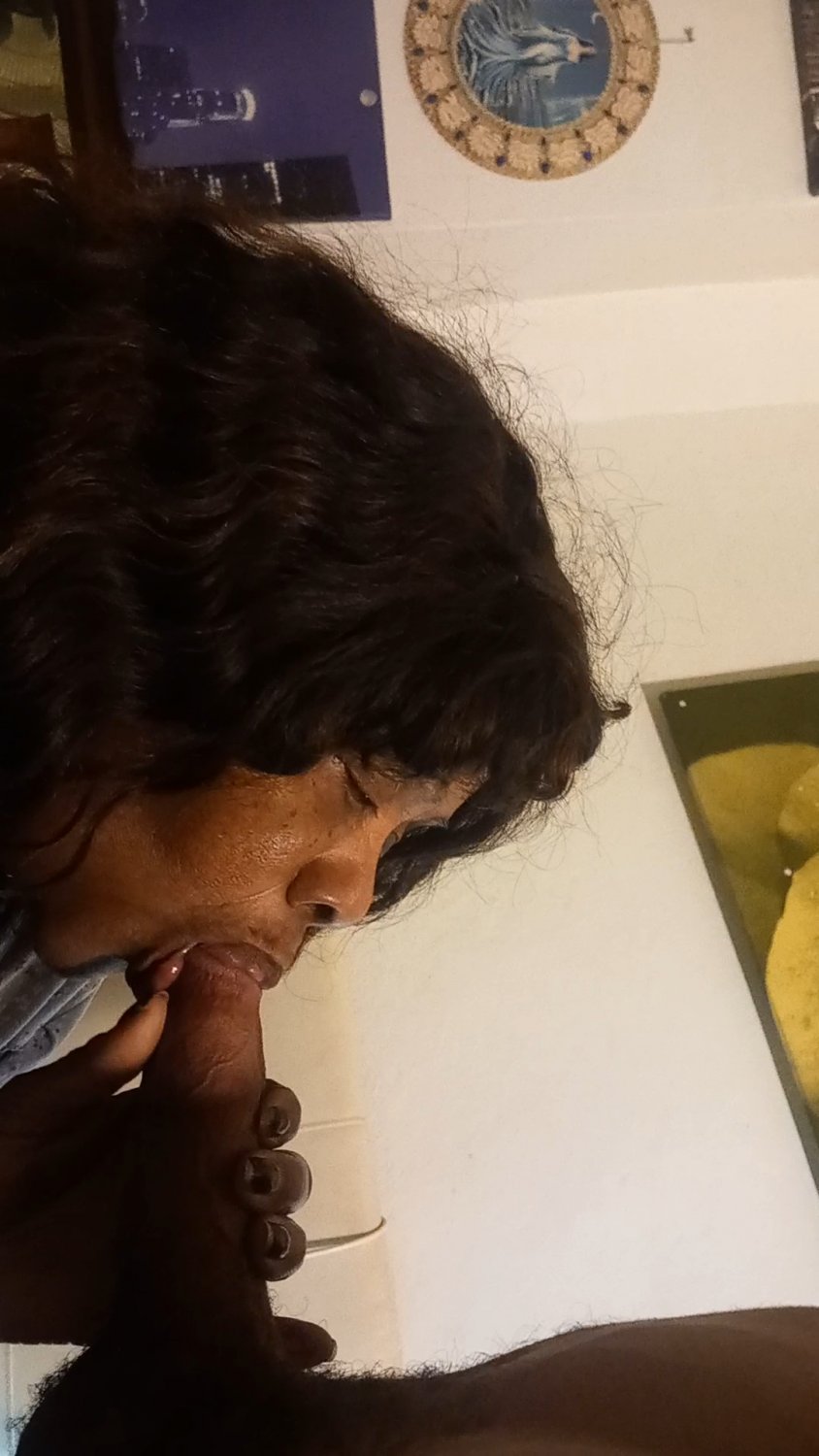 Ebony granny blow #g2fG3u8f