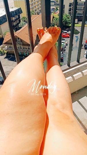 VERY REAL VERY VOCAL fine ass mature milf cougar white mom and her young BBC boyfriend #eaddB425